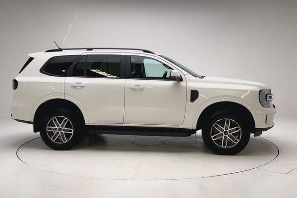 2025 Ford Everest Trend 2.0L thumb-8
