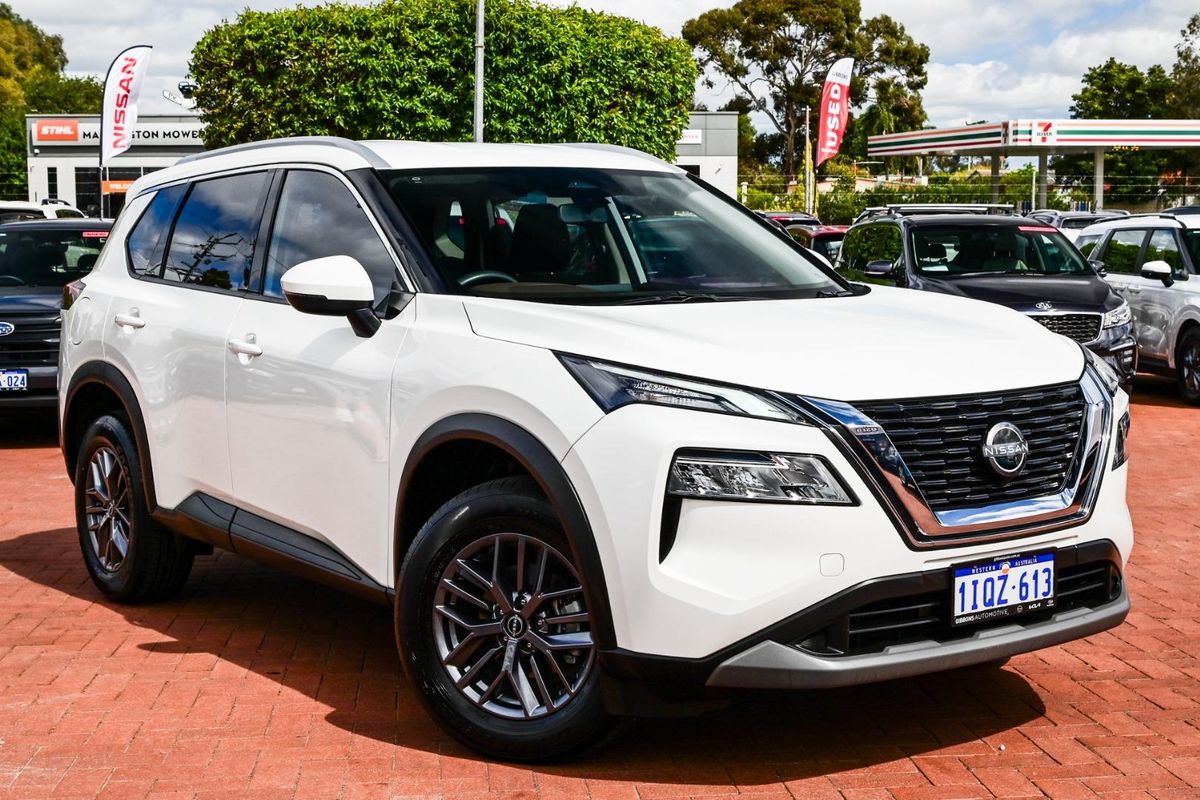 2025 Nissan X-TRAIL ST T33
