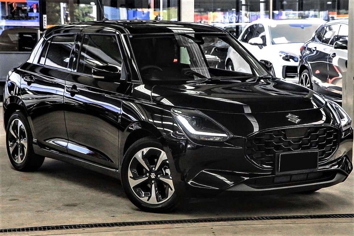 2025 Suzuki Swift Hybrid GLX UZ