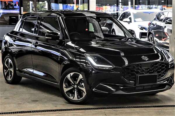 2025 Suzuki Swift Hybrid GLX UZ