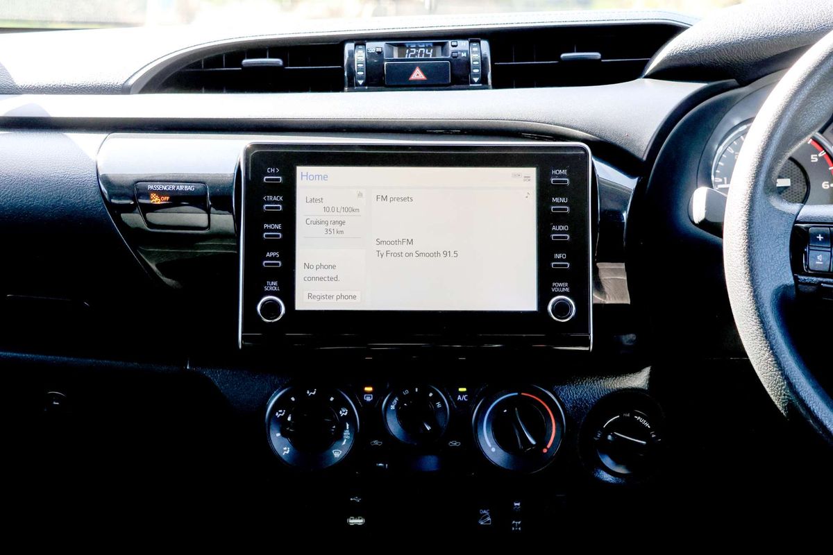 2023 Toyota Hilux SR GUN126R 4X4 image 22