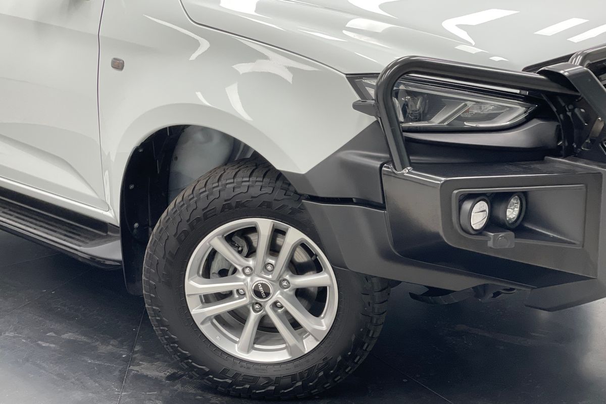 2021 Isuzu MU-X LS-M