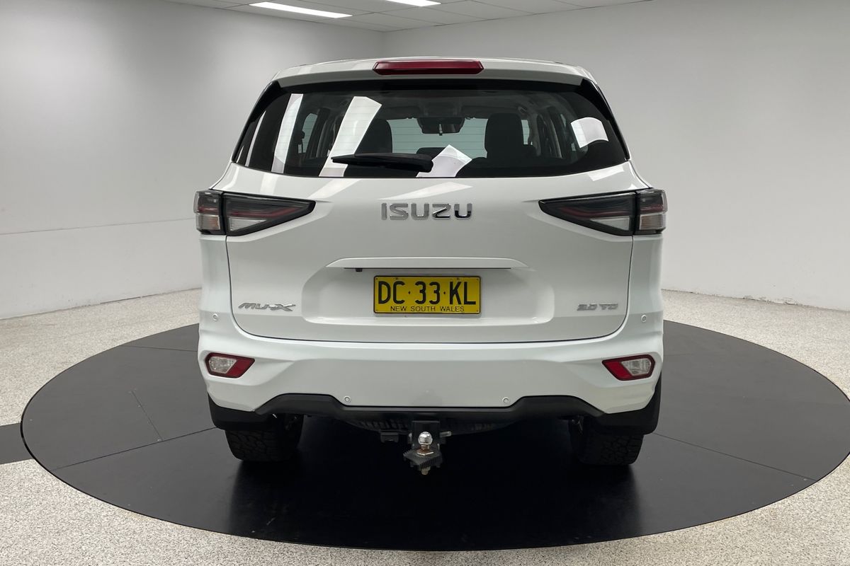 2021 Isuzu MU-X LS-M