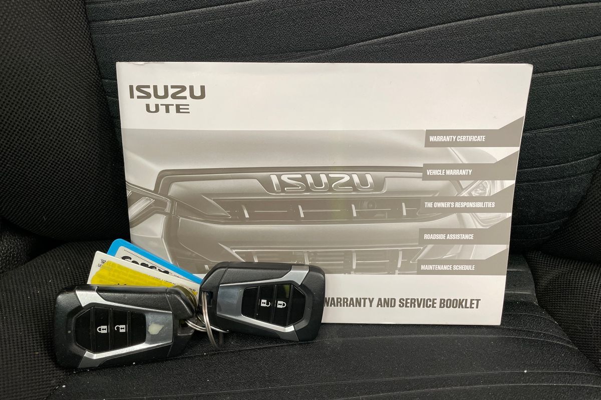 2021 Isuzu MU-X LS-M
