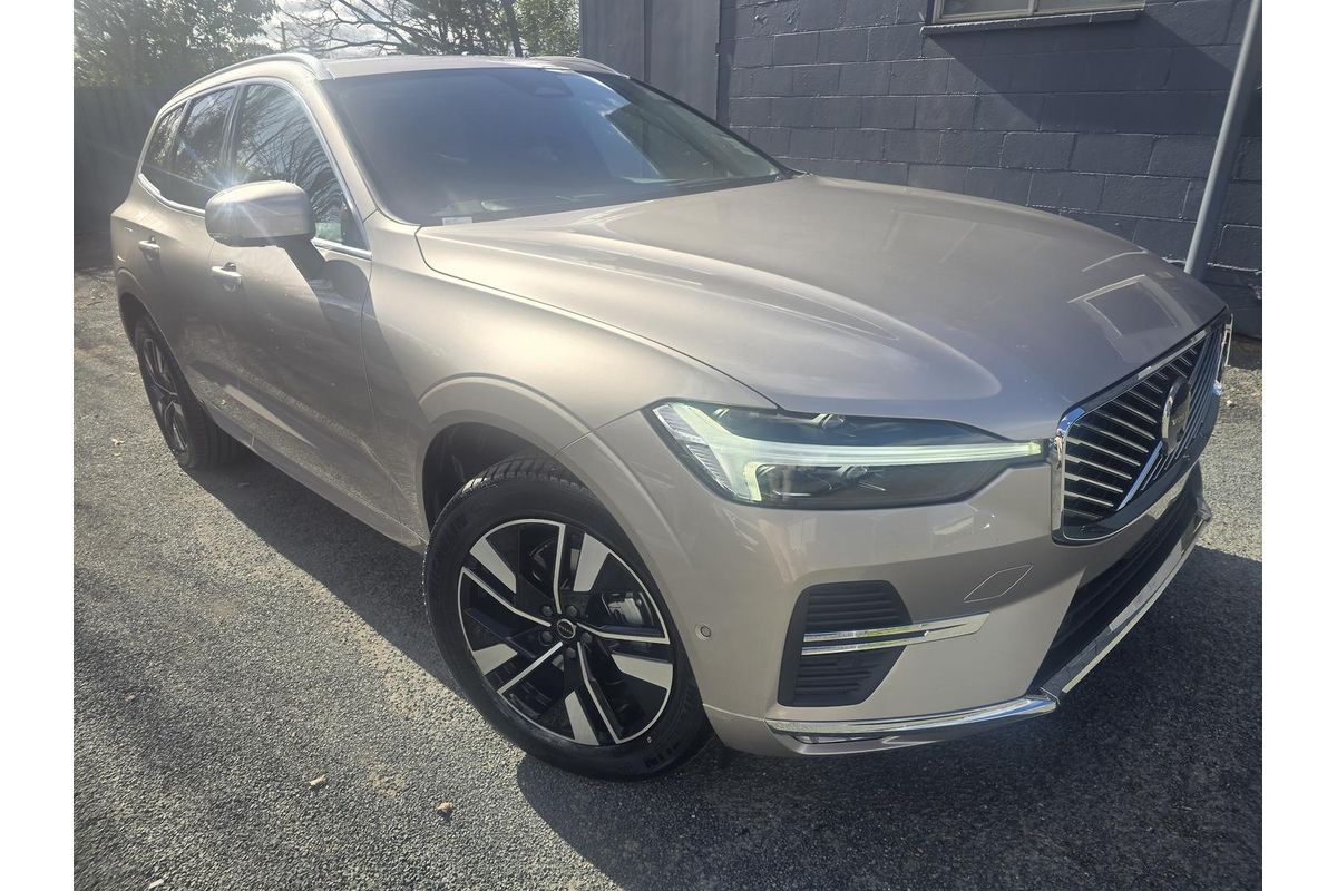 2026 Volvo XC60 Plus B5 Bright