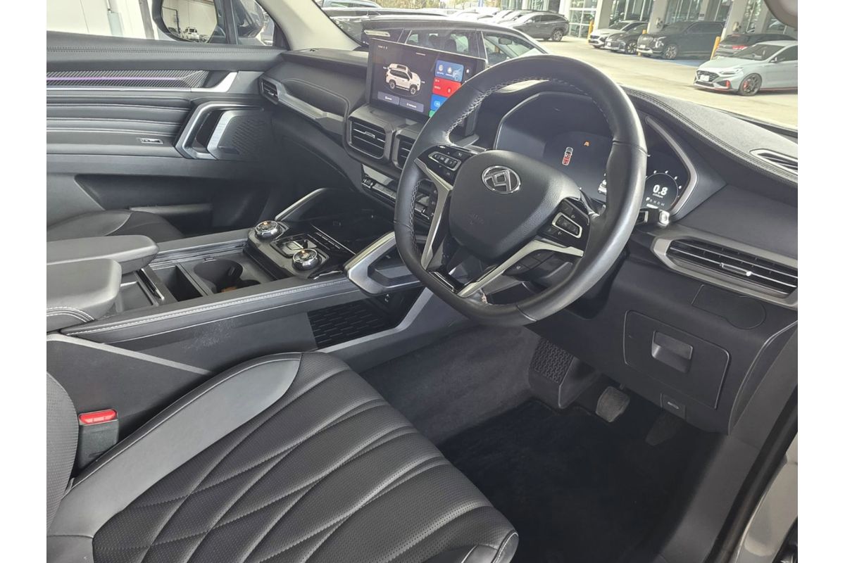 2024 LDV D90 Executive SV9A image 20