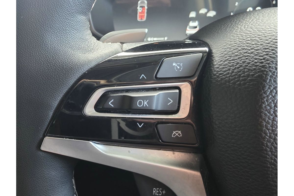 2024 LDV D90 Executive SV9A image 28