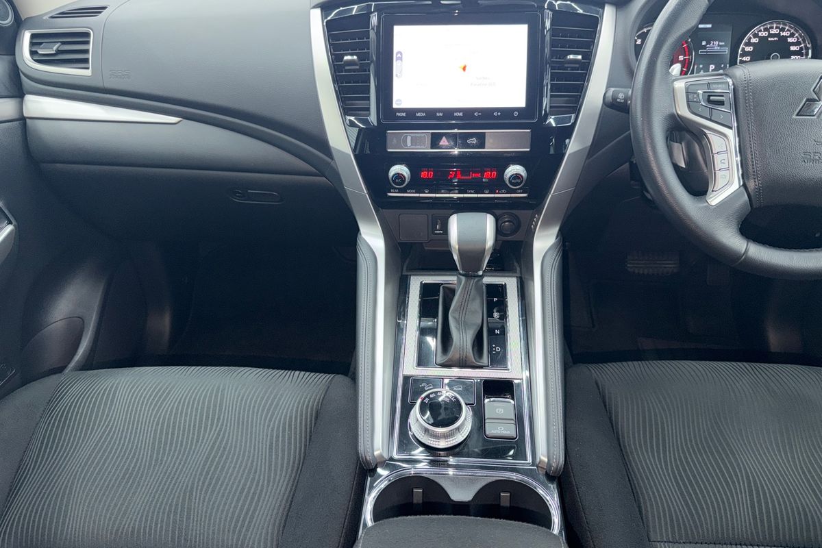 2021 Mitsubishi Pajero Sport GLS QF