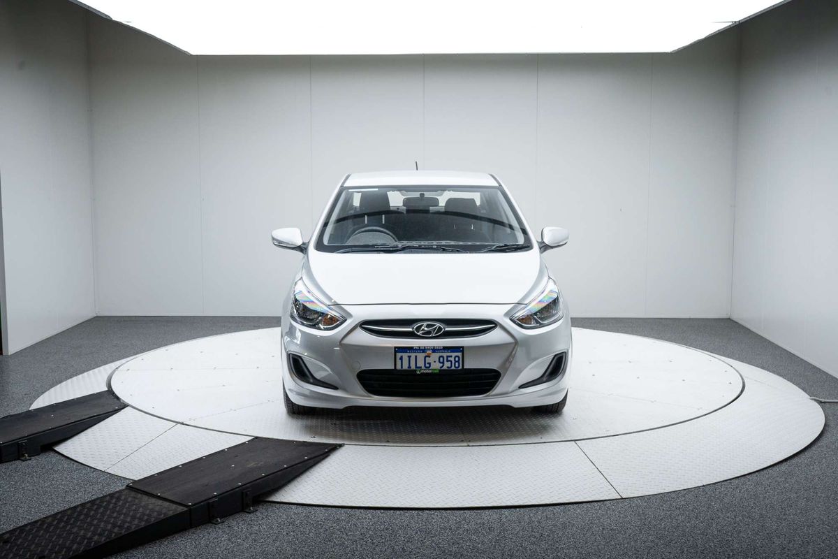 2015 Hyundai Accent Active RB3