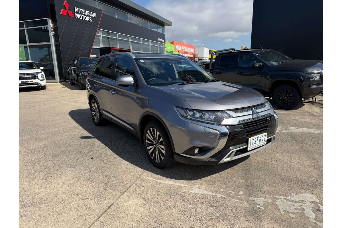 2021 Mitsubishi Outlander Exceed ZL