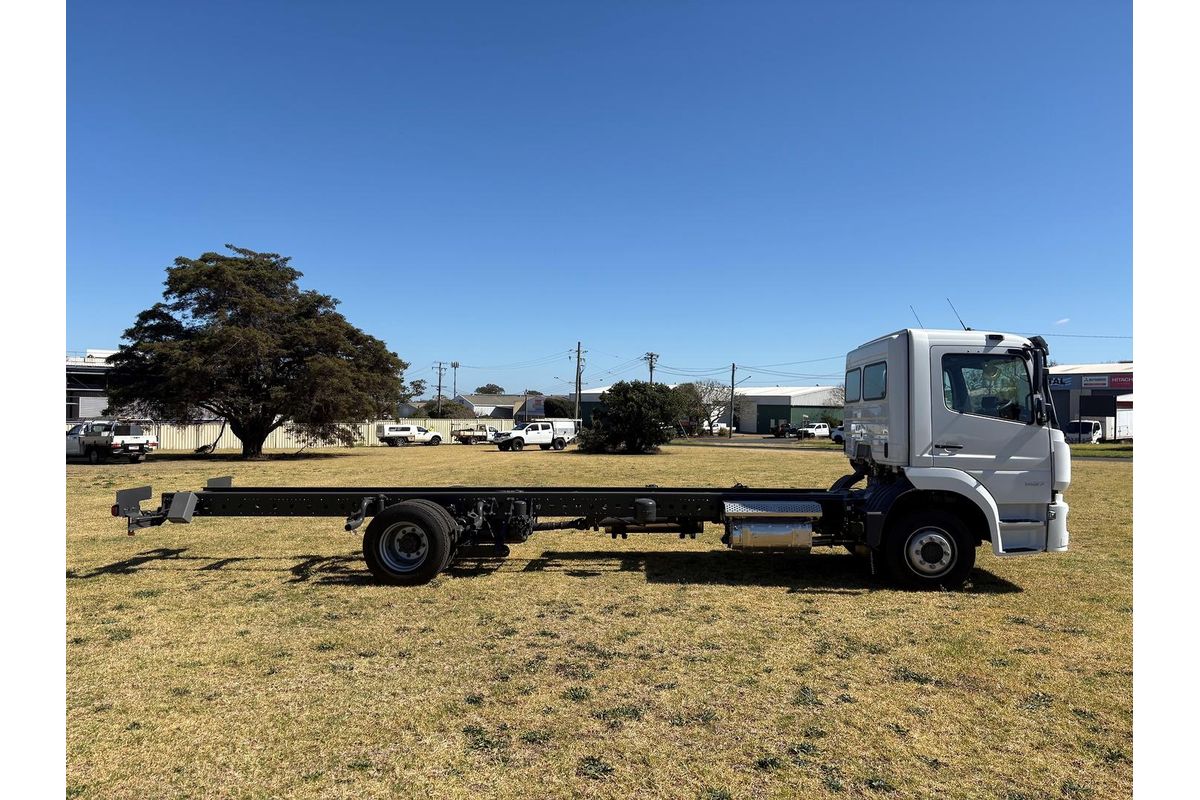 2026 Mercedes-Benz Atego 1427 image 24