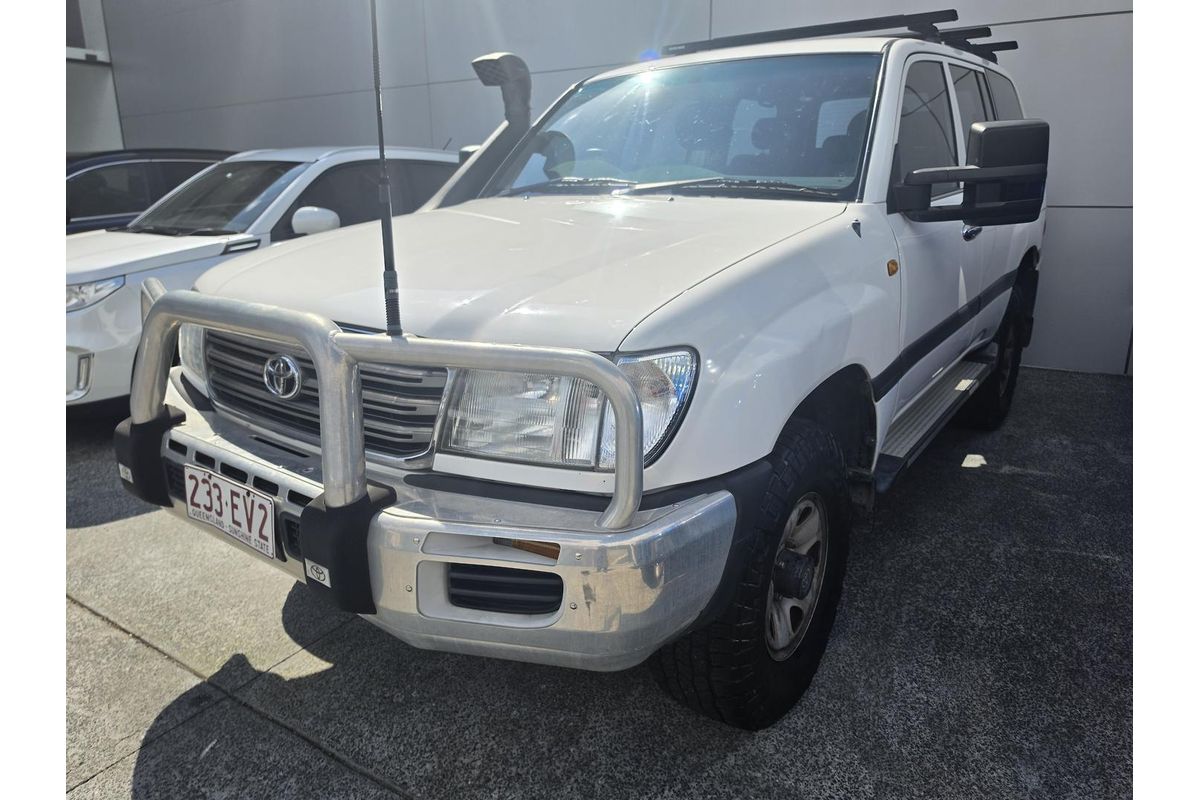 2003 Toyota Landcruiser GXL UZJ100R