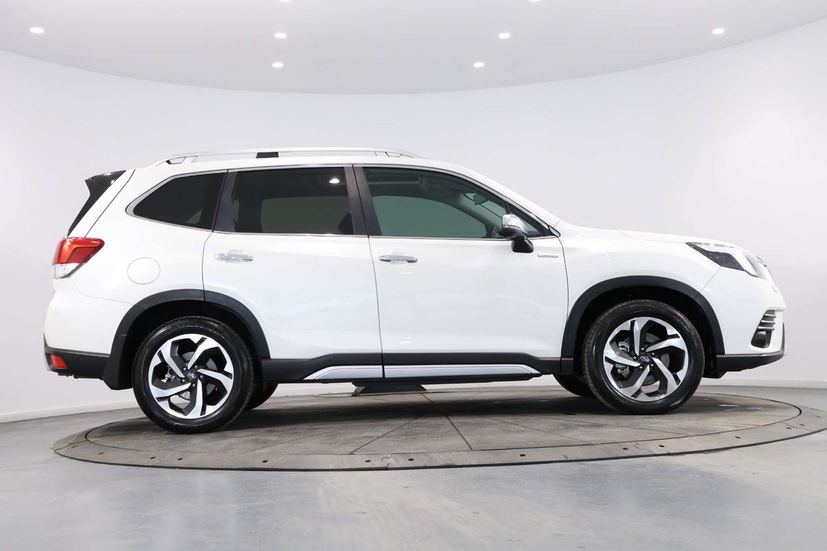 2024 Subaru Forester Hybrid S S5