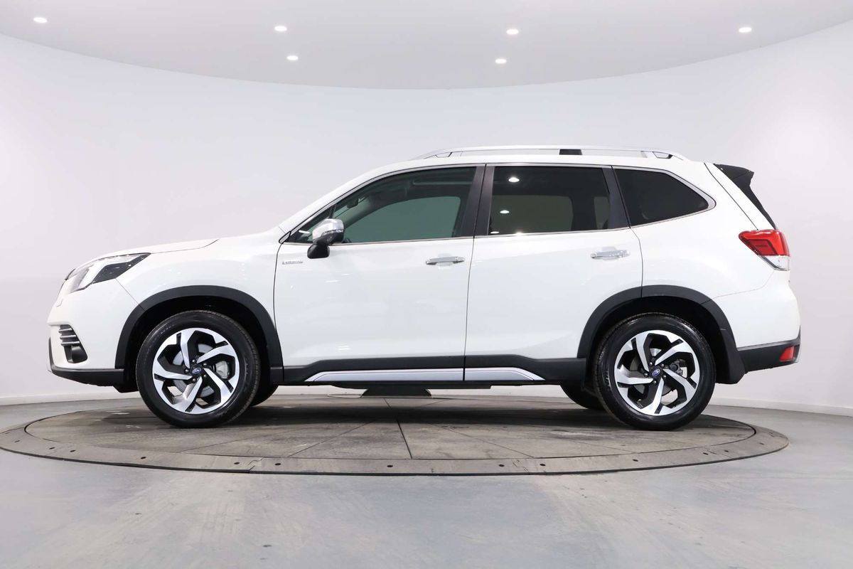 2024 Subaru Forester Hybrid S S5