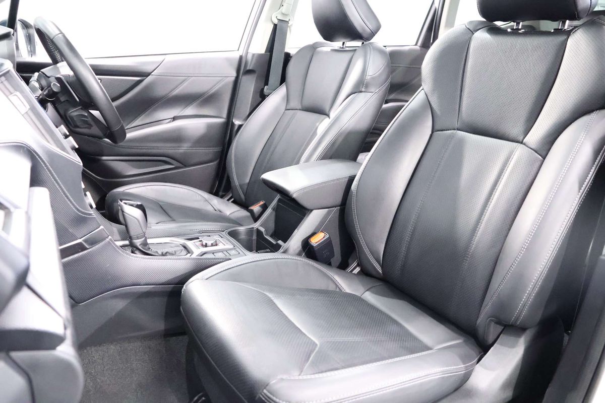 2024 Subaru Forester Hybrid S S5