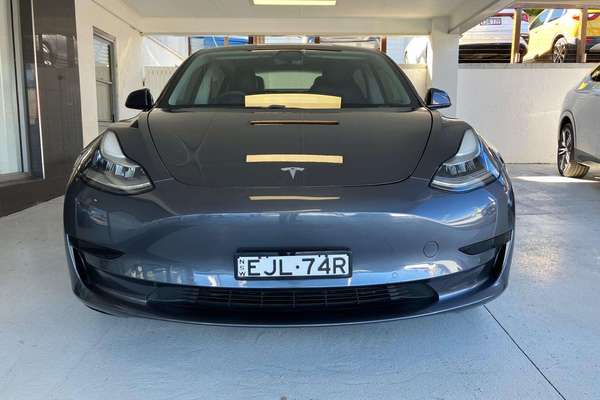 2020 Tesla Model 3 Standard Range Plus