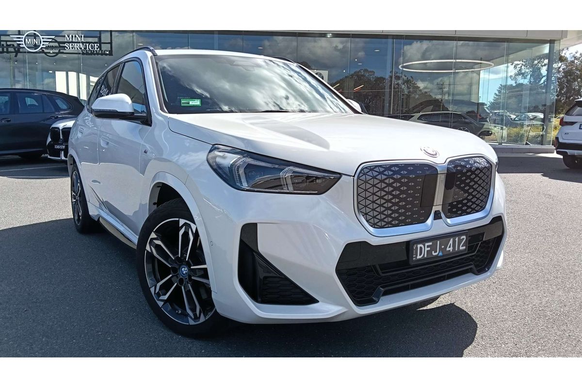 2024 BMW iX1 xDrive30 xLine U11