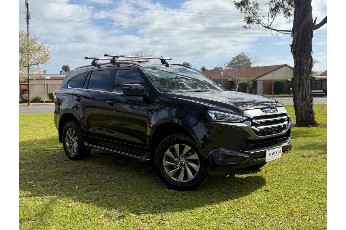 2022 Isuzu MU-X LS-U