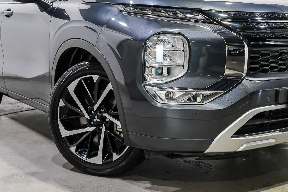 2024 Mitsubishi Outlander Exceed Tourer ZM