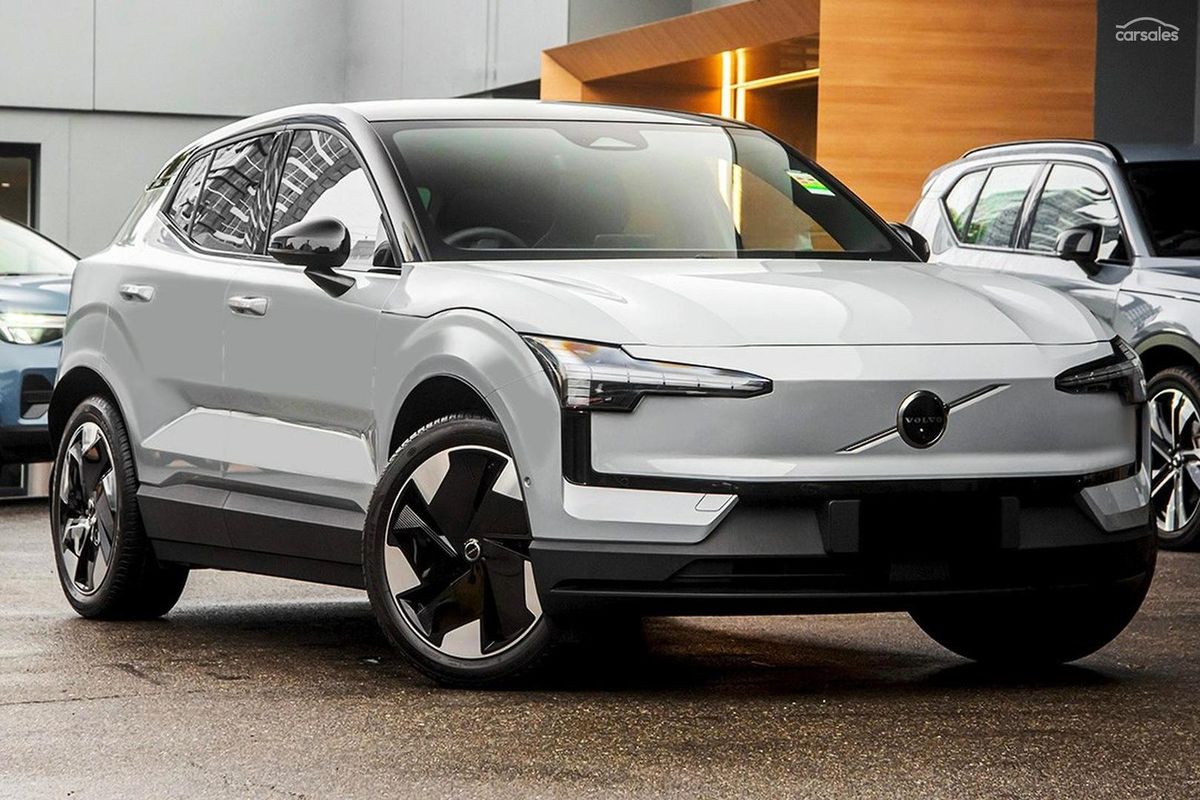 2026 Volvo EX30 Ultra P5 Long Range
