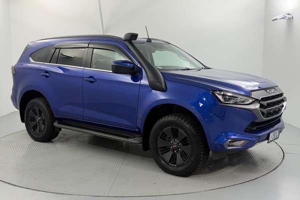 2023 Isuzu MU-X LS-T