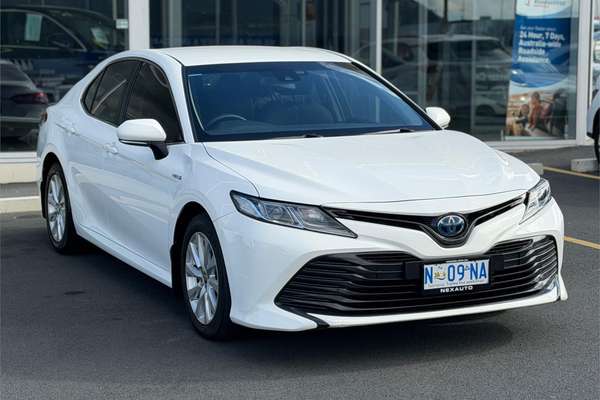 2020 Toyota Camry Ascent AXVH70R