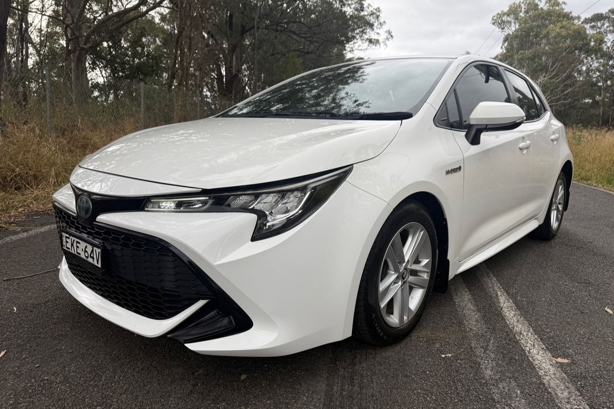 2018 Toyota Corolla Ascent Sport Hybrid ZWE211R