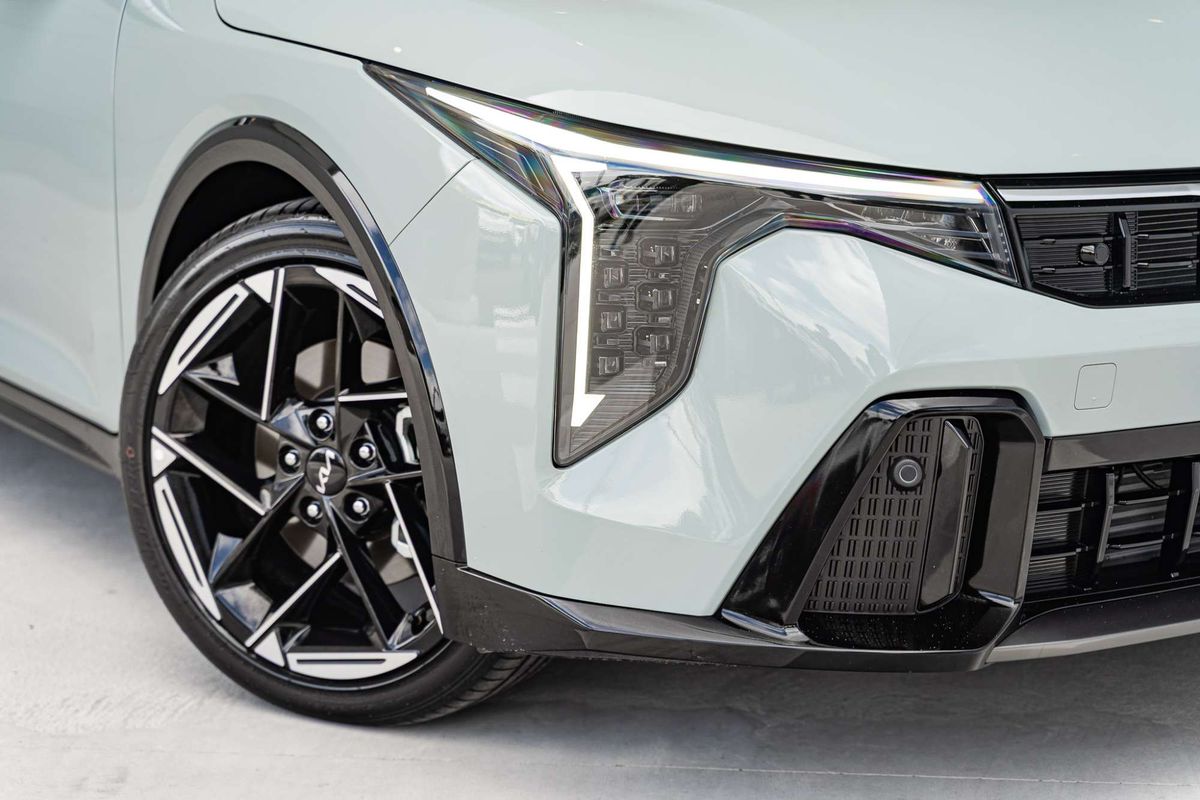 2026 Kia K4 GT-Line CL4m