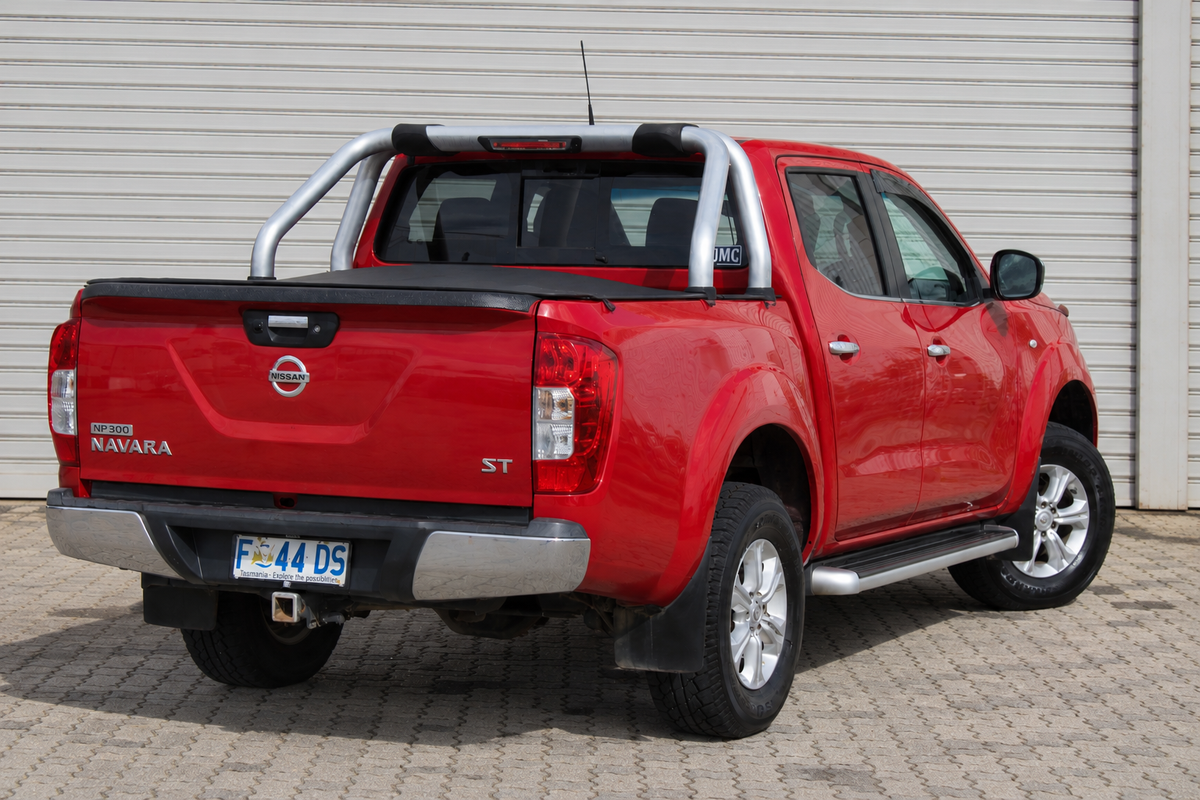 2015 Nissan Navara ST D23 4X4