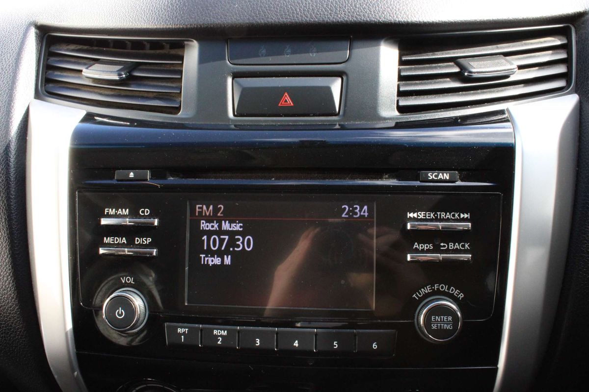 2015 Nissan Navara ST D23 4X4