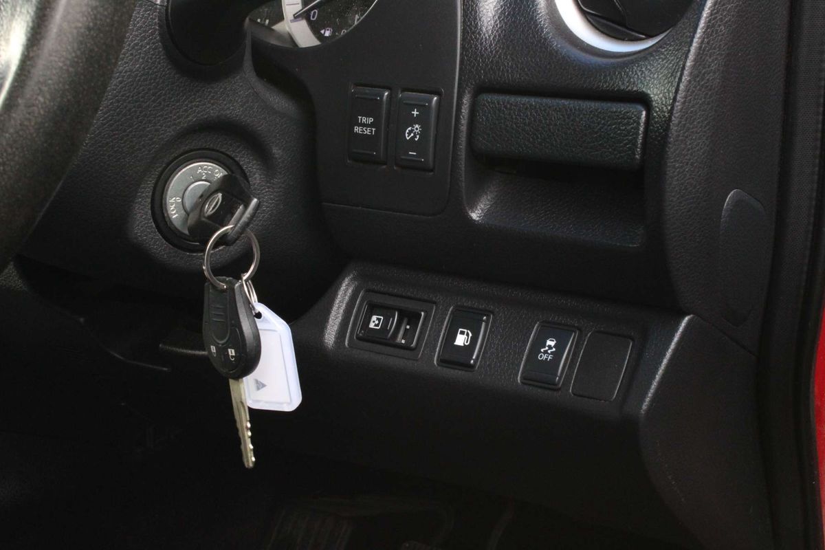 2015 Nissan Navara ST D23 4X4