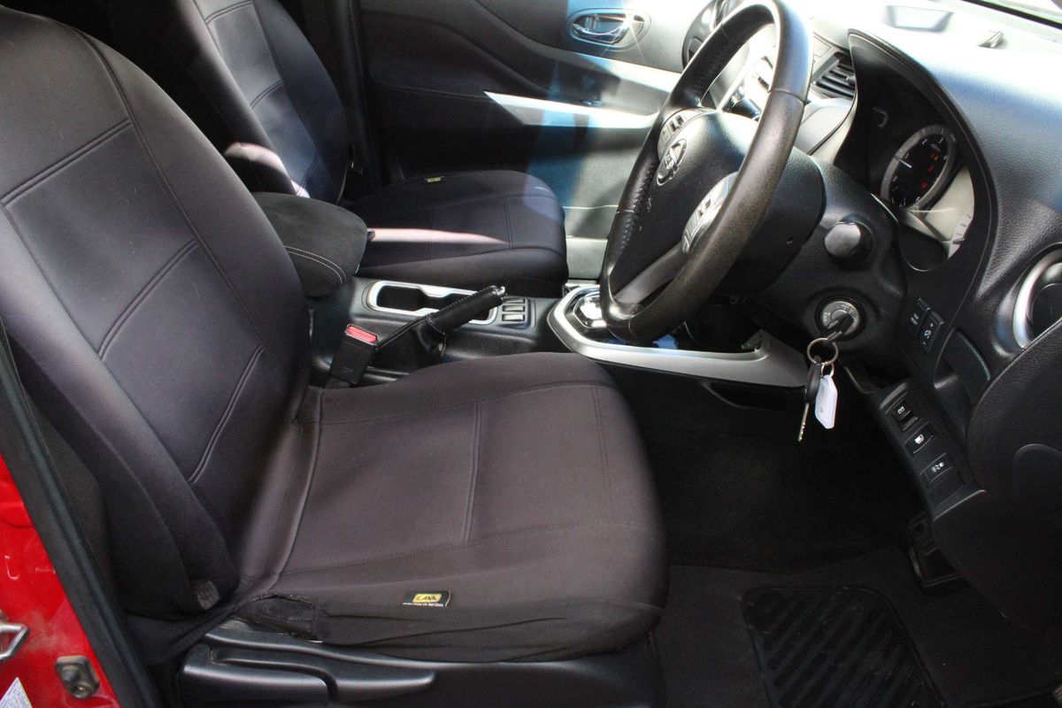 2015 Nissan Navara ST D23 4X4