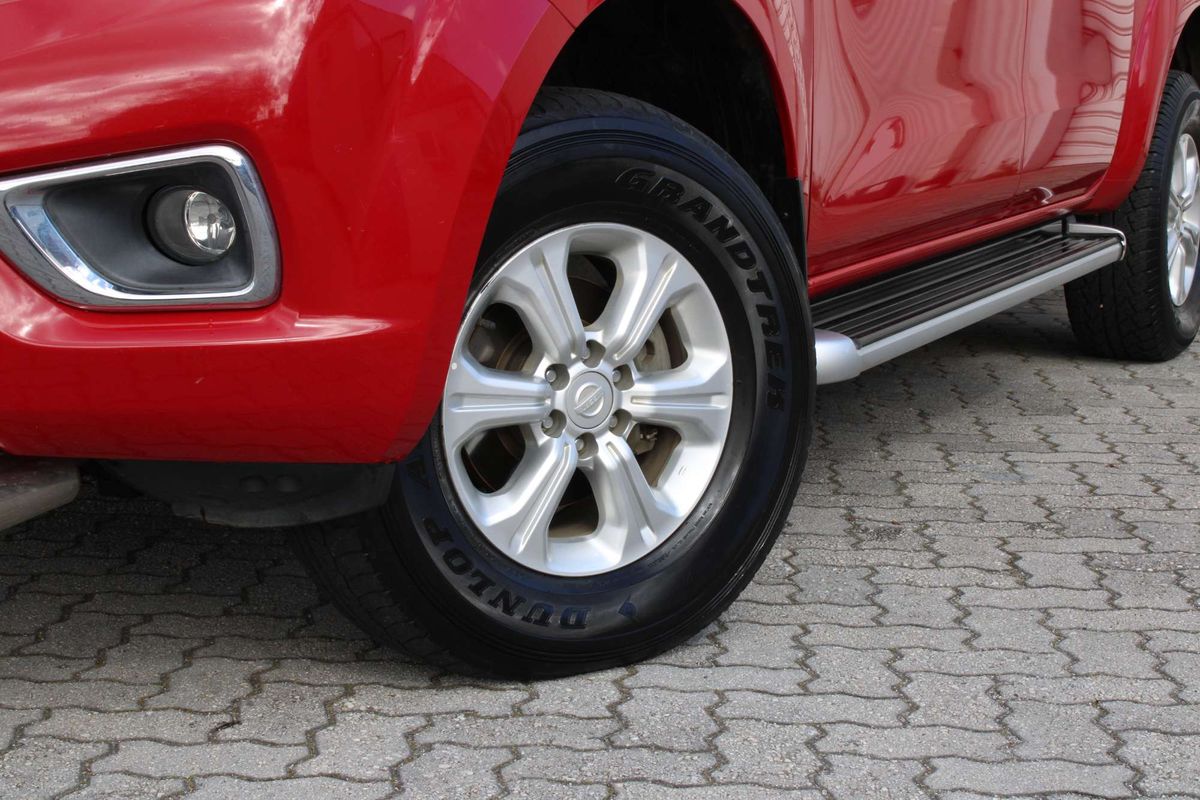 2015 Nissan Navara ST D23 4X4