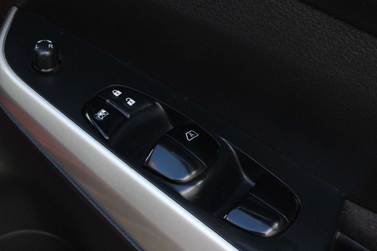 2015 Nissan Navara ST D23 4X4