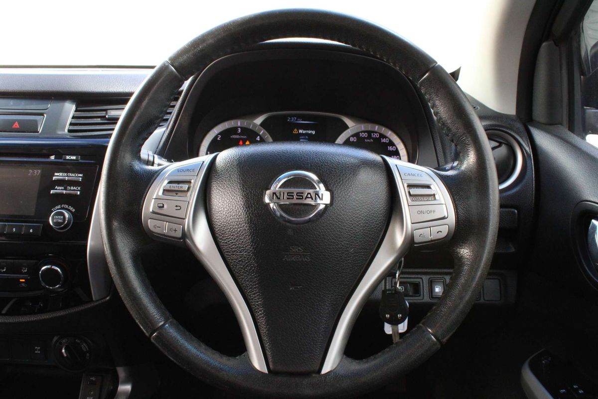 2015 Nissan Navara ST D23 4X4