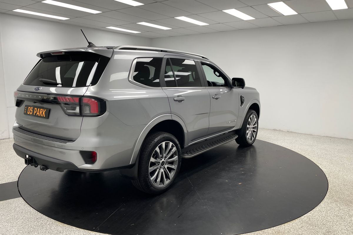 2025 Ford Everest Platinum 3.0L