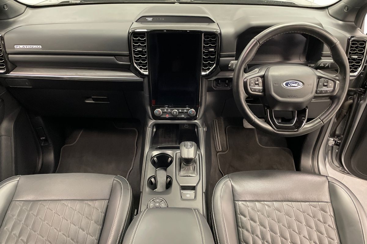 2025 Ford Everest Platinum 3.0L