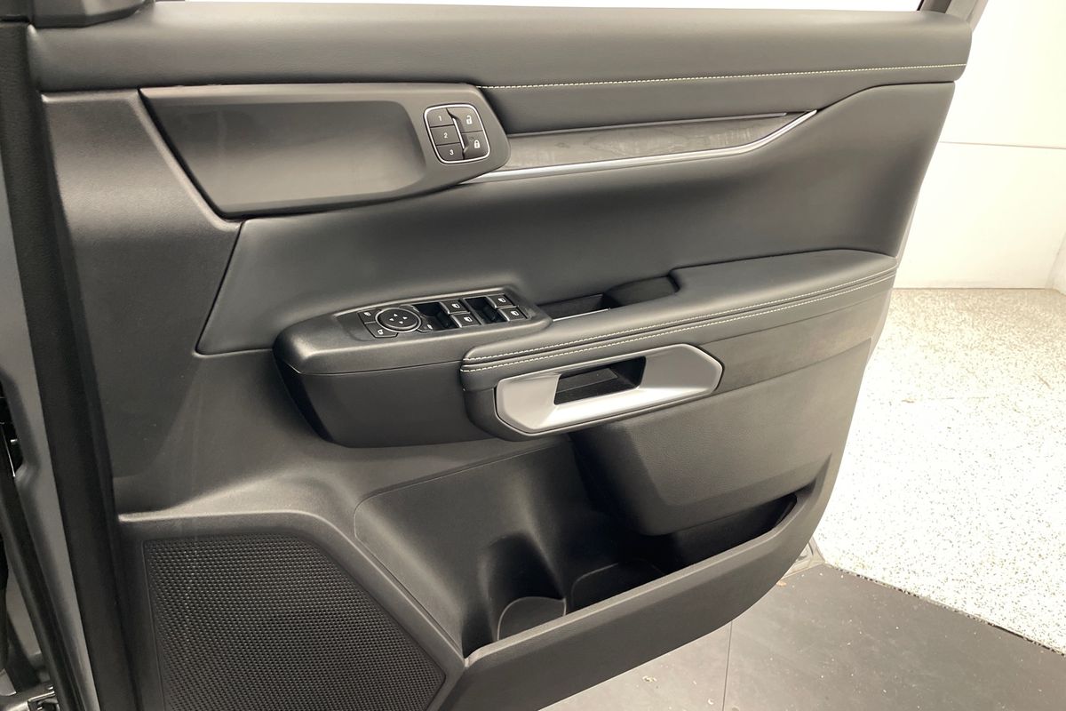 2025 Ford Everest Platinum 3.0L