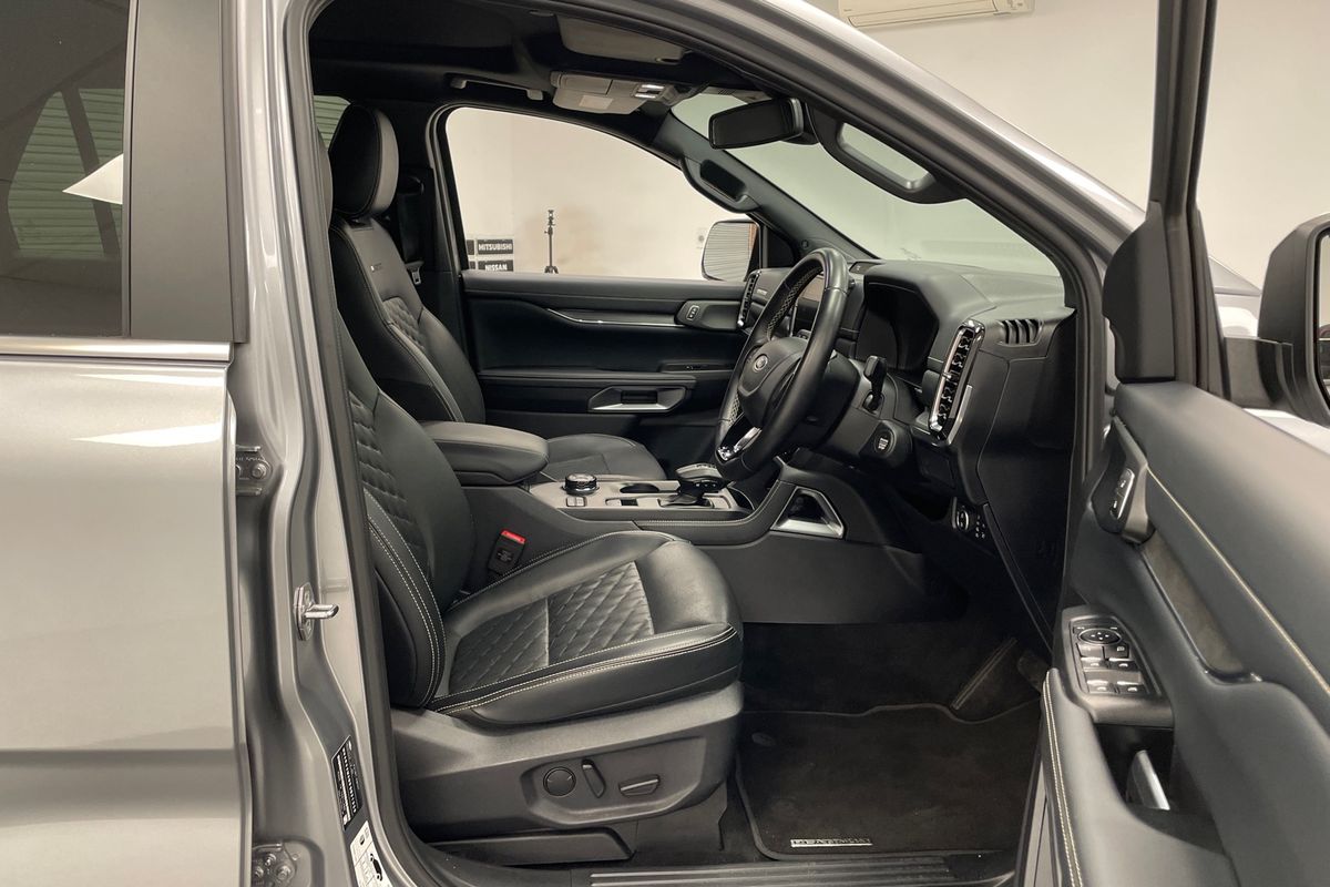 2025 Ford Everest Platinum 3.0L
