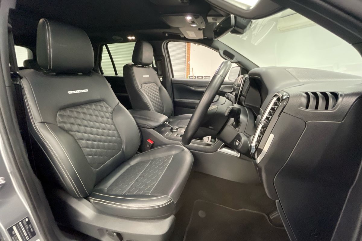 2025 Ford Everest Platinum 3.0L