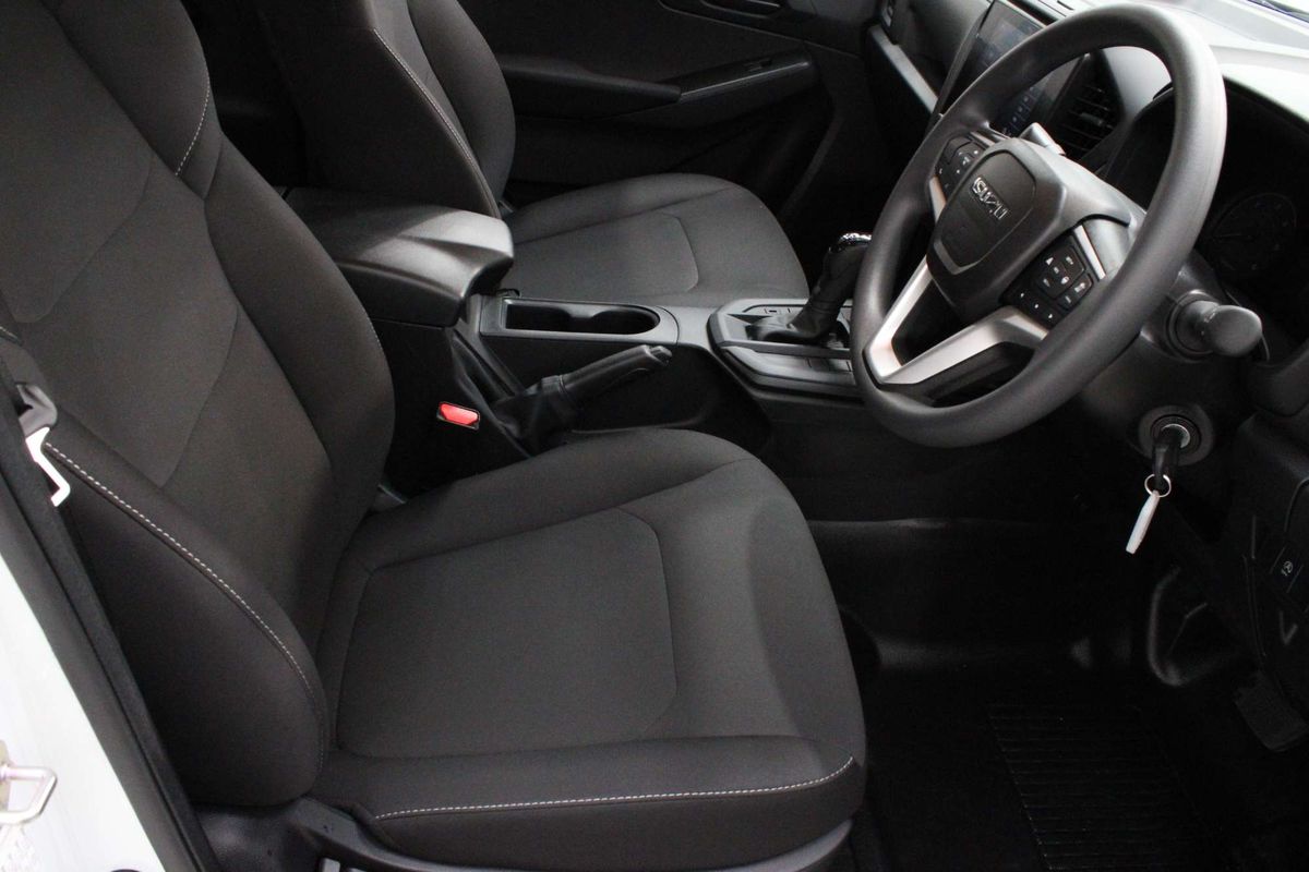 2025 Isuzu D-MAX SX 4X4