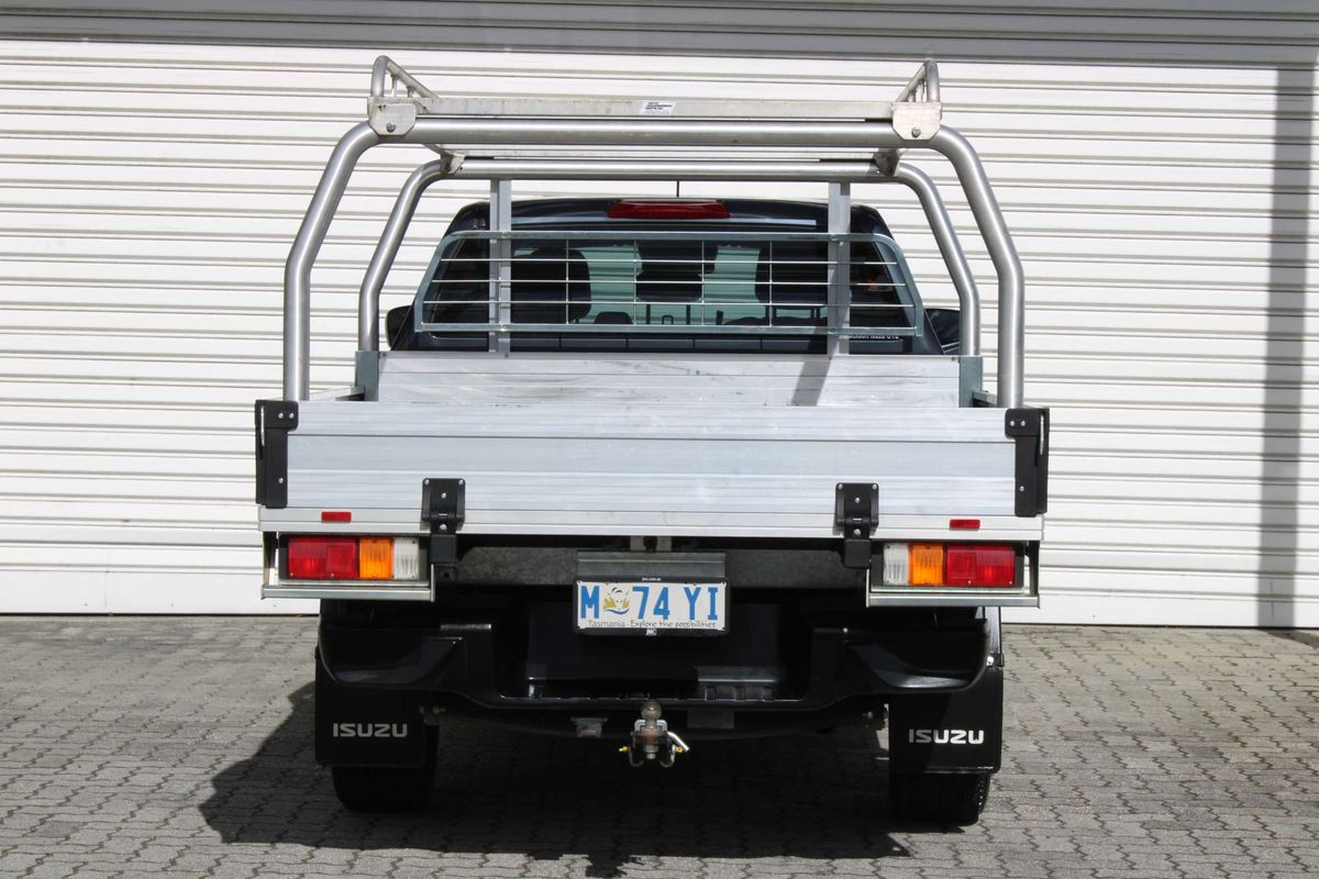 2025 Isuzu D-MAX SX 4X4