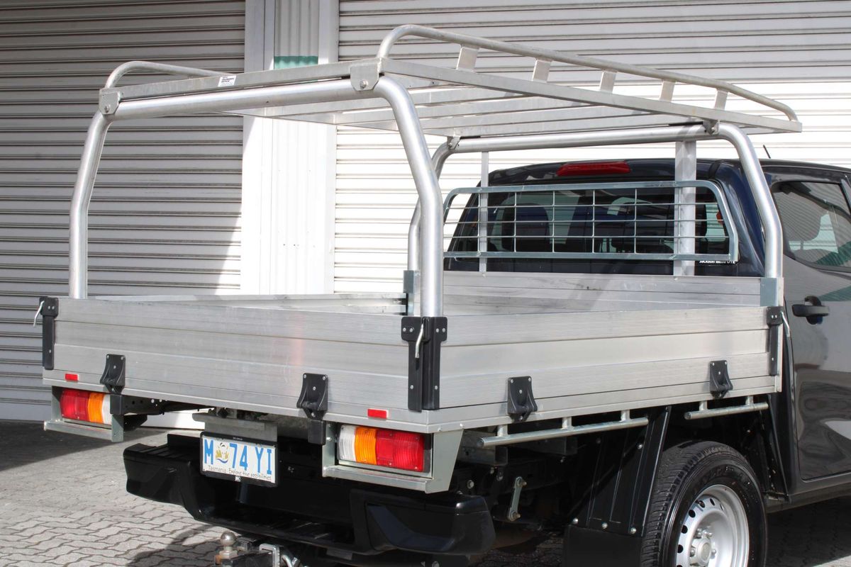 2025 Isuzu D-MAX SX 4X4
