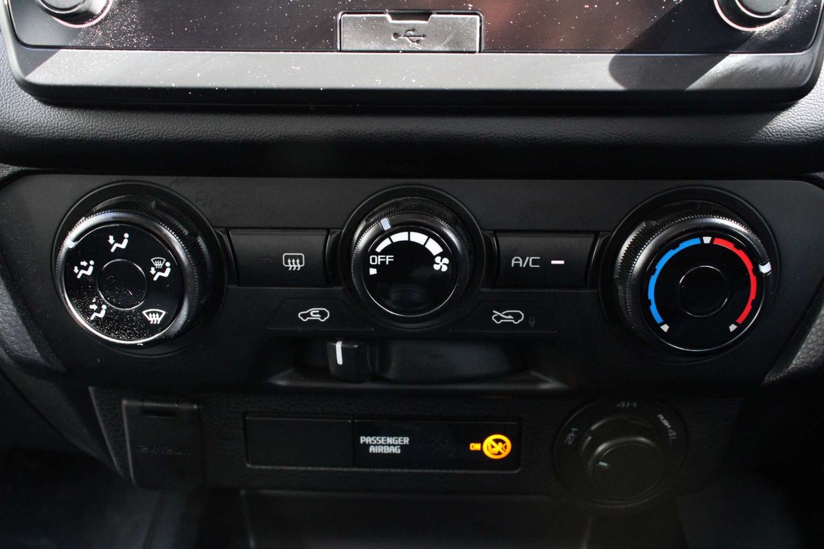 2025 Isuzu D-MAX SX 4X4