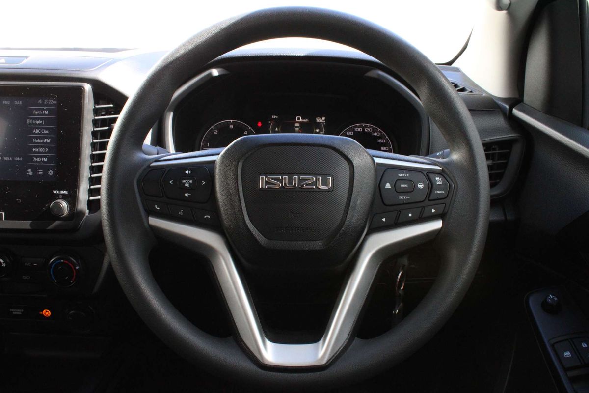 2025 Isuzu D-MAX SX 4X4