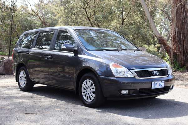 2013 Kia Grand Carnival S VQ