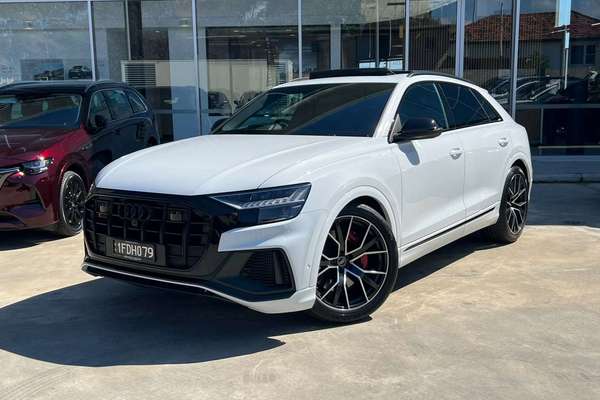 2023 Audi SQ8 TFSI F1