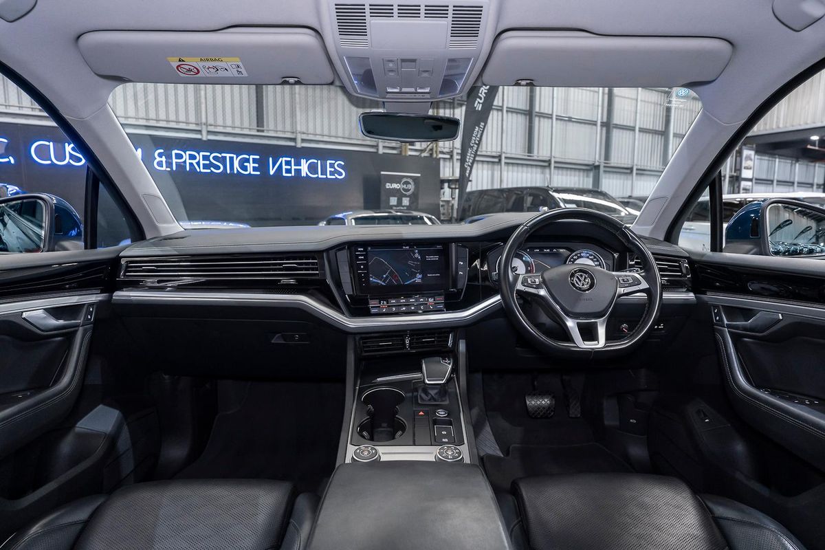 2020 Volkswagen Touareg 190TDI Premium CR