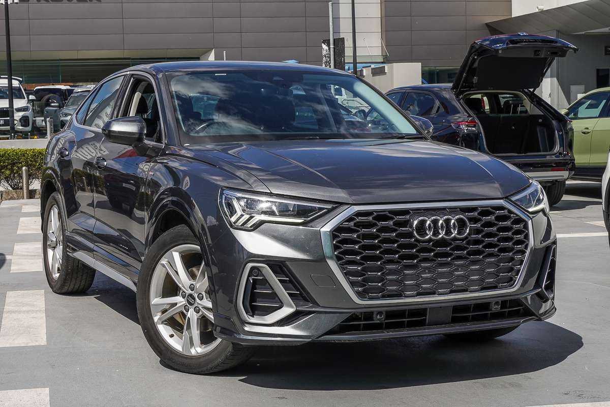 2023 Audi Q3 35 TFSI S line F3
