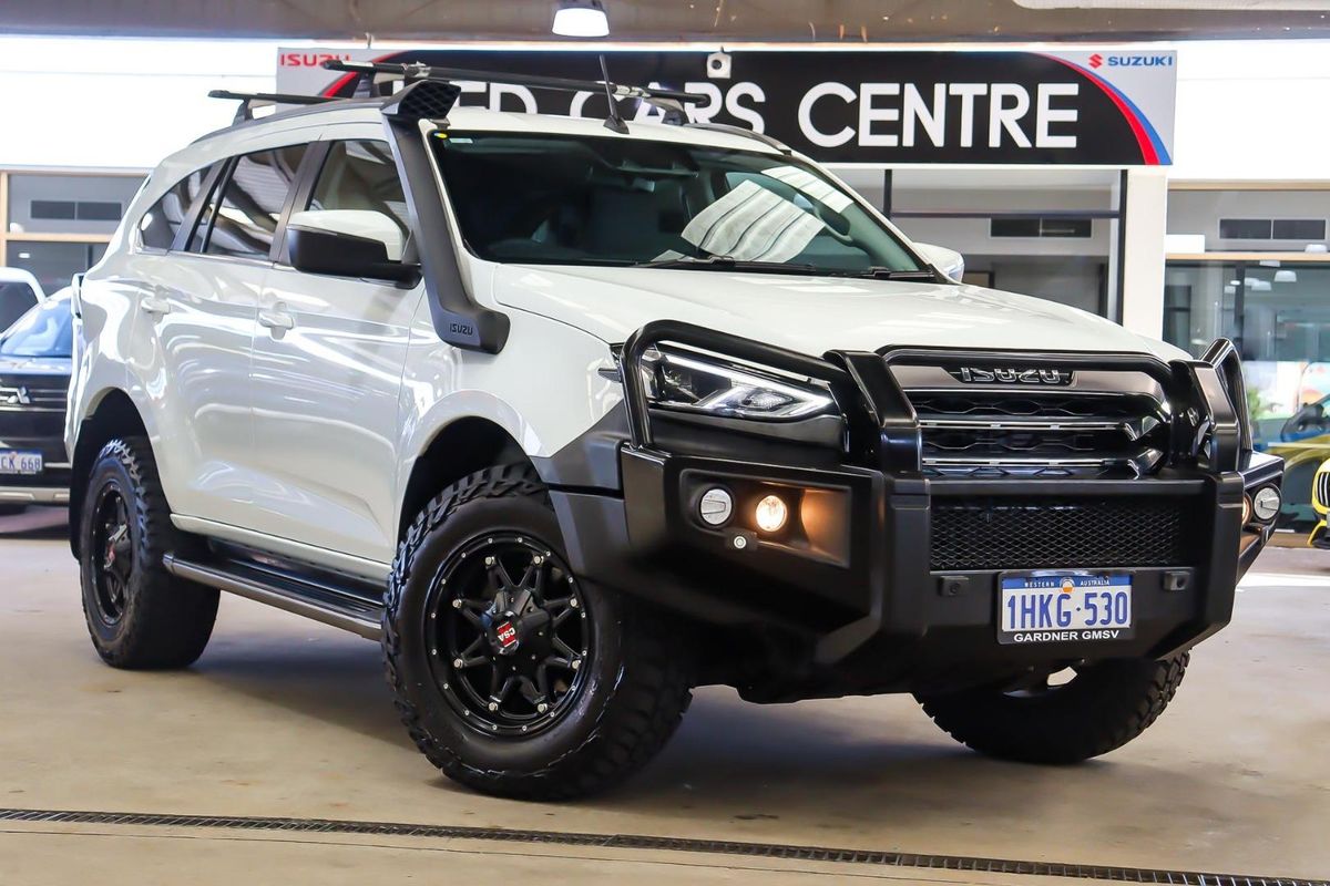 2021 Isuzu MU-X LS-T